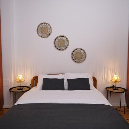 “The Elysian” City Center Apartment เทสซาโลนิกิ ภายนอก รูปภาพ